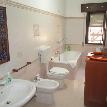 Holiday home Casa Vacanza Calarossa *
